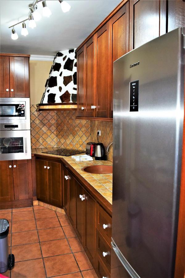 Victoria Family Apartman Tenerife Costa Del Silencio Exterior photo