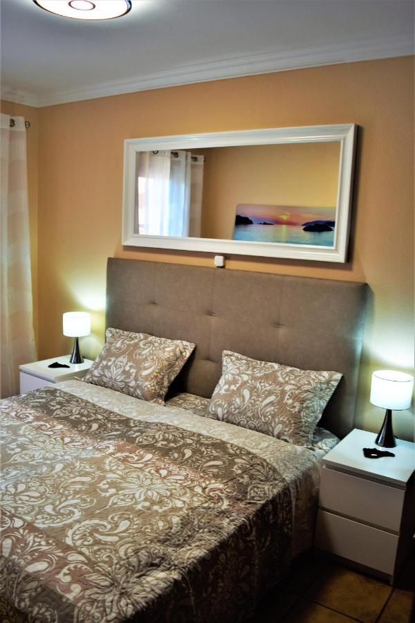 Victoria Family Apartman Tenerife Costa Del Silencio Exterior photo