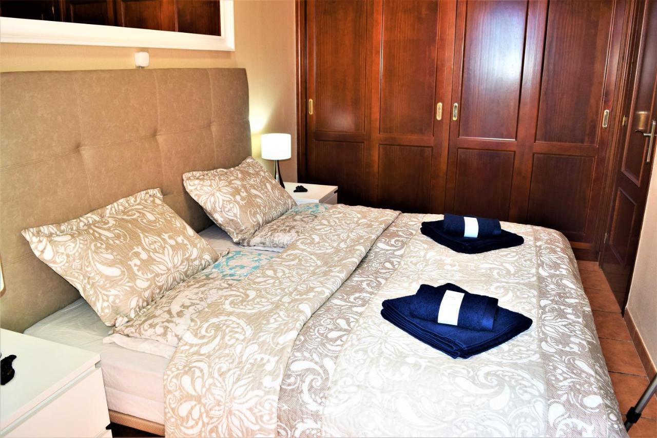 Victoria Family Apartman Tenerife Costa Del Silencio Exterior photo