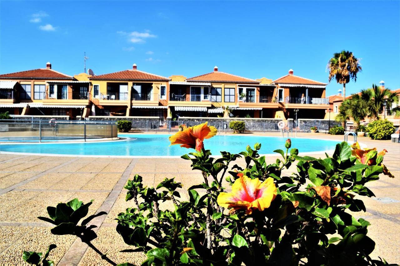 Victoria Family Apartman Tenerife Costa Del Silencio Exterior photo